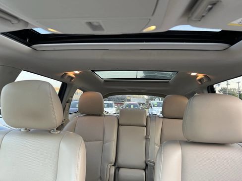 Used 2015 Nissan Pathfinder Platinum image 32