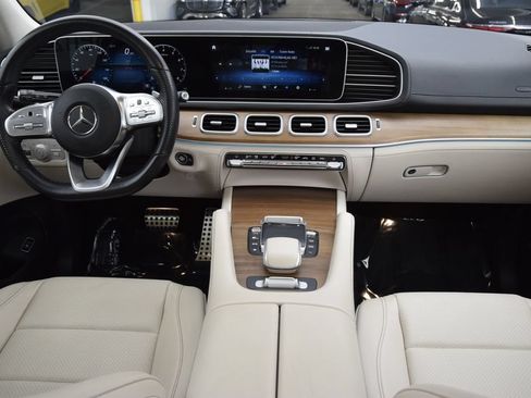 Certified 2023 Mercedes-Benz GLS 450 4MATIC image 21