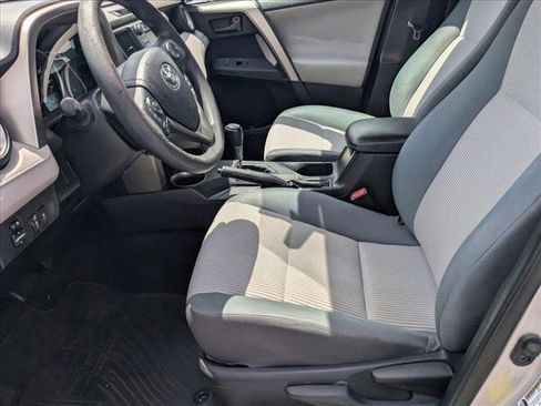 Used 2015 Toyota RAV4 LE FWD image 13