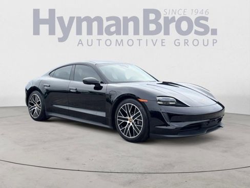 Used 2022 Porsche Taycan image 1