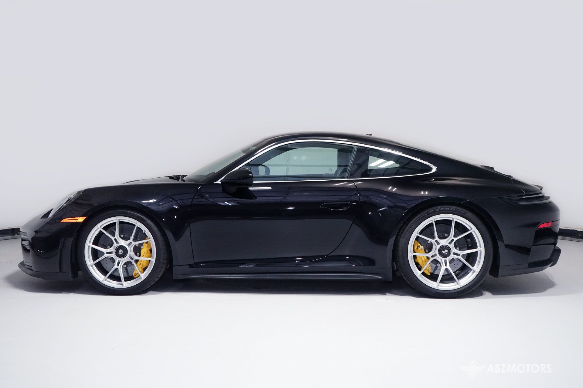 Used 2026 Porsche 911 GT3 RWD image 4