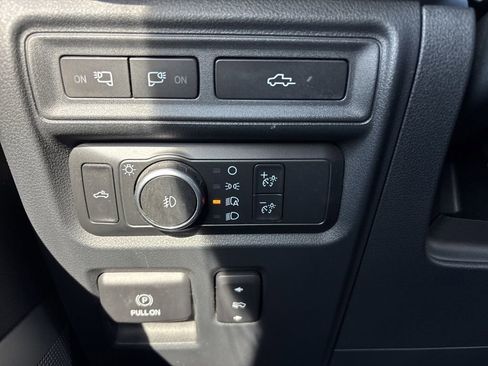 Used 2021 Ford F150 Lariat AWD/4WD image 41