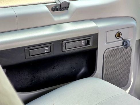 Used 2011 Ford E-350 and Econoline 350 XLT RWD image 34