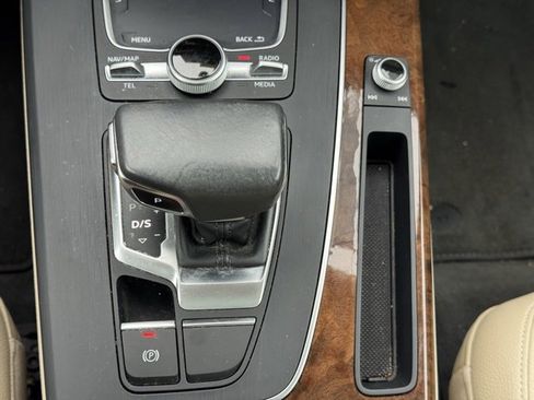 Used 2018 Audi Q5 2.0T Premium Plus w/ Premium Plus Package image 31