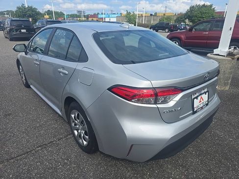 Used 2024 Toyota Corolla LE FWD image 7