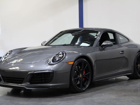 Used 2019 Porsche 911 Carrera 4S image 11