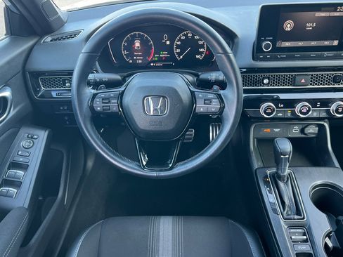 Used 2023 Honda Civic Sport image 15