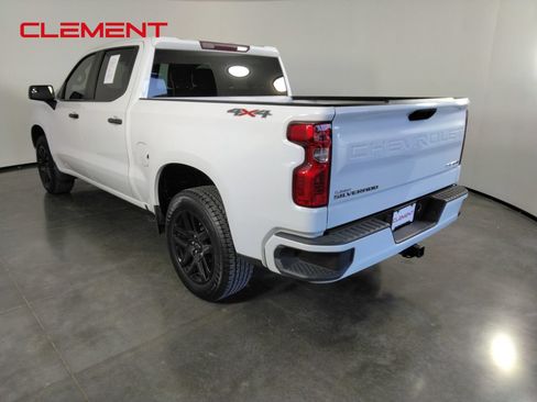 Used 2023 Chevrolet Silverado 1500 Custom AWD/4WD image 7