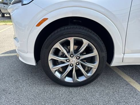 Used 2026 Buick Encore GX Avenir w/ Avenir Technology Package AWD/4WD image 32