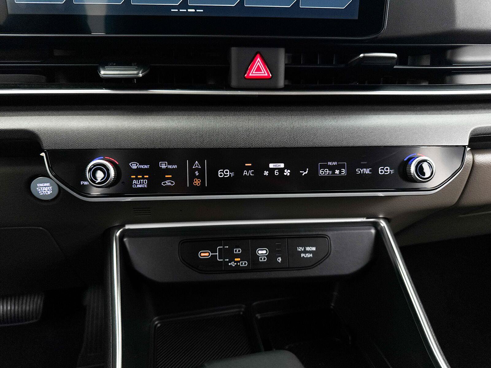 Certified 2026 Kia Carnival EX FWD image 26