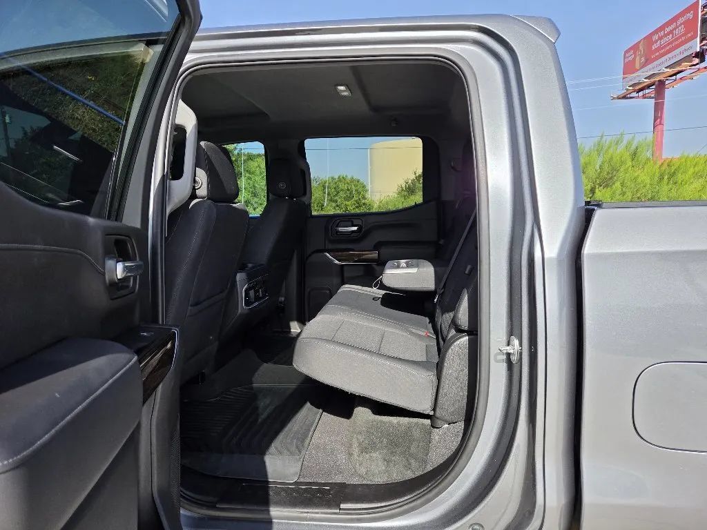 Used 2020 GMC Sierra 1500 Elevation w/ Elevation Value Package RWD image 16
