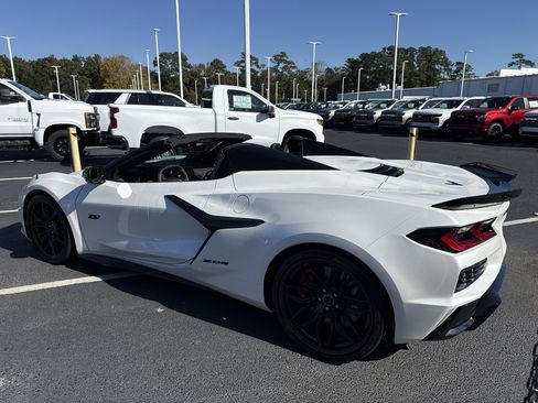 Used 2023 Chevrolet Corvette Z06 image 37
