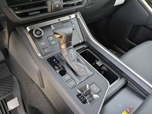 Certified 2026 Lexus GX 550 w/ Accessory Package (2T) AWD/4WD image 15