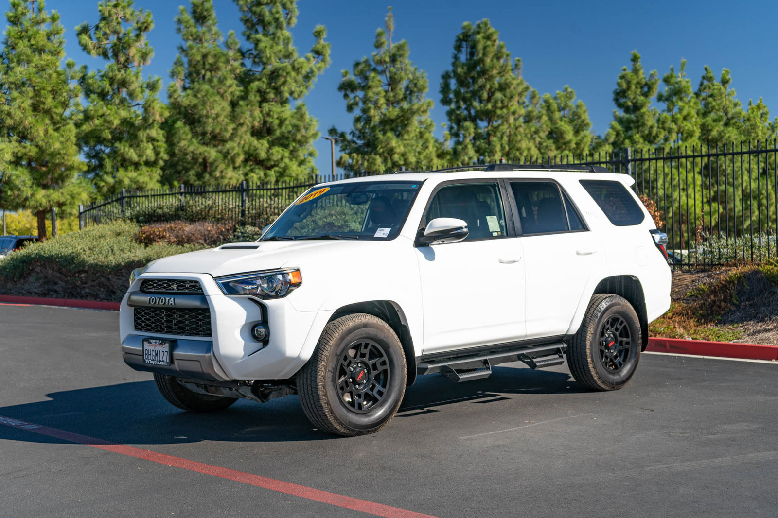 Used 2019 Toyota 4Runner TRD Off-Road Premium AWD/4WD image 3