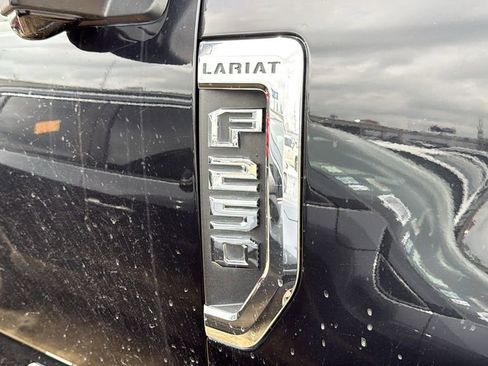 Used 2022 Ford F250 Lariat w/ Tremor Off-Road Package AWD/4WD image 9