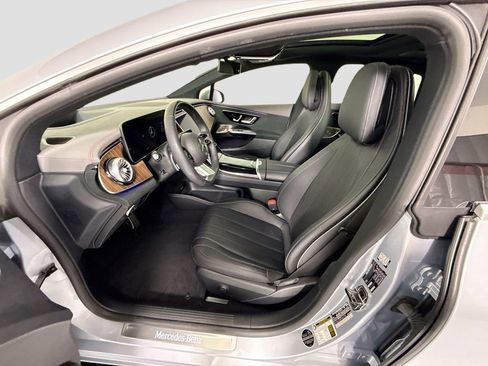 Certified 2023 Mercedes-Benz EQE 500 4MATIC Sedan image 19