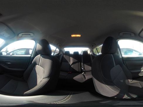 Used 2025 Nissan Sentra SV FWD image 40