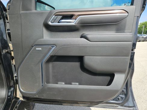 Used 2022 Chevrolet Silverado 1500 LT Trail Boss w/ LT Trail Boss Premium Package AWD/4WD image 29