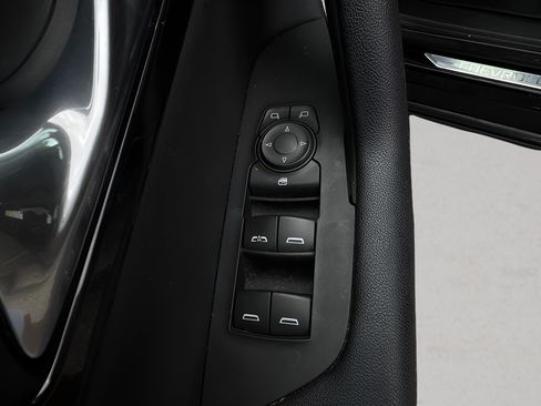 Used 2020 Chevrolet Blazer RS w/ LPO, Floor Liner Package FWD image 13