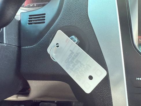 Used 2014 Ford Explorer XLT w/ Equipment Group 201A image 32