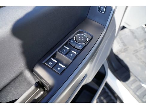 Used 2024 Ford F250 XLT image 17