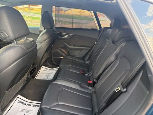 Used 2019 Audi Q8 Prestige AWD/4WD image 23