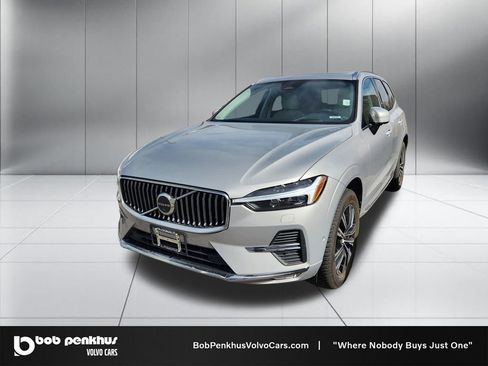 Used 2022 Volvo XC60 B5 Inscription w/ Advanced Package image 3