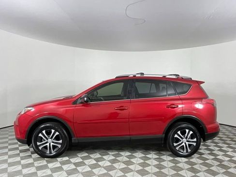 Used 2016 Toyota RAV4 LE FWD image 8