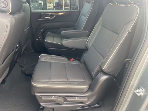 New 2026 GMC Yukon XL Elevation image 18