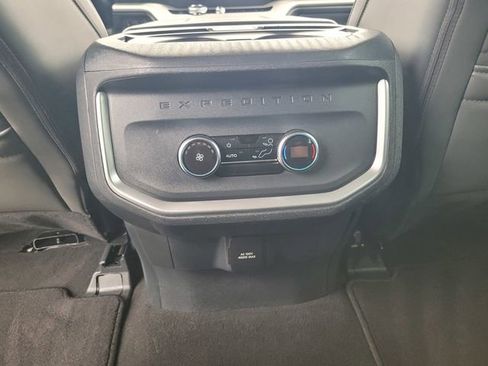 Certified 2025 Ford Expedition Active image 15