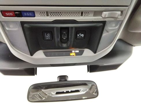 Used 2023 Subaru Forester Premium image 25