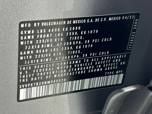Used 2022 Volkswagen Taos SE w/ Panoramic Sunroof Package AWD/4WD image 37