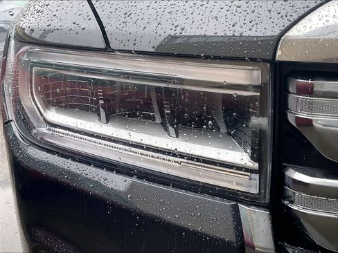 Used 2020 GMC Acadia AT4 w/ LPO, 'HIT The Road' Package image 33