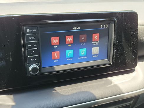 Certified 2025 Nissan Kicks S FWD image 27