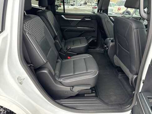 Used 2024 GMC Acadia Denali w/ LPO, Floor Liner Package AWD/4WD image 15