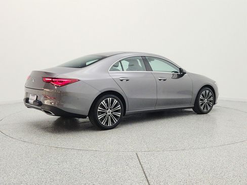 Used 2023 Mercedes-Benz CLA 250 image 5