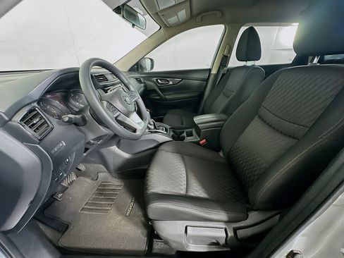 Used 2018 Nissan Rogue S FWD image 13