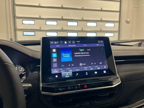 New 2026 Jeep Compass Latitude image 23