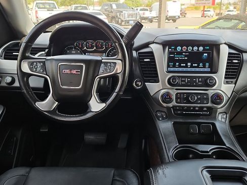 Used 2020 GMC Yukon SLT w/ Open Road Package image 17