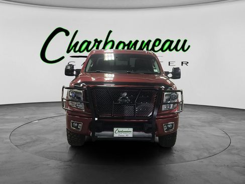 Used 2018 Nissan Titan PRO-4X w/ Pro-4x Convenience Package AWD/4WD image 8