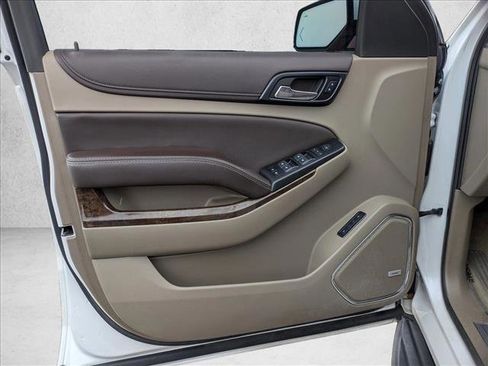 Used 2019 Chevrolet Tahoe LT w/ Luxury Package image 14