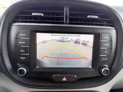Used 2021 Kia Soul LX FWD image 15