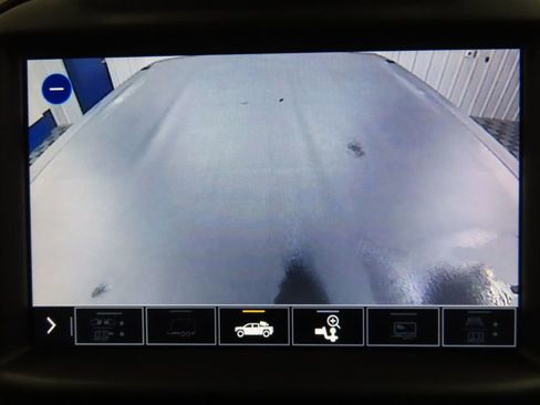 Used 2022 Chevrolet Silverado 1500 High Country w/ Technology Package image 27