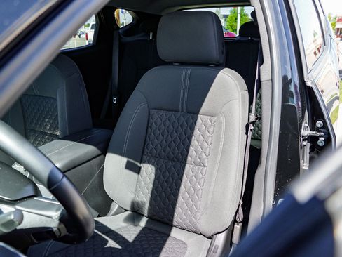 Used 2019 Chevrolet Blazer LT AWD/4WD image 16