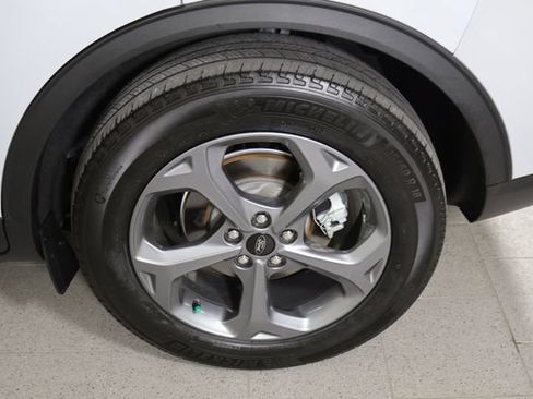 Used 2025 Ford Escape ST-Line Select AWD/4WD image 13
