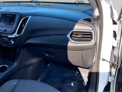 Used 2021 Chevrolet Equinox LT AWD/4WD image 19