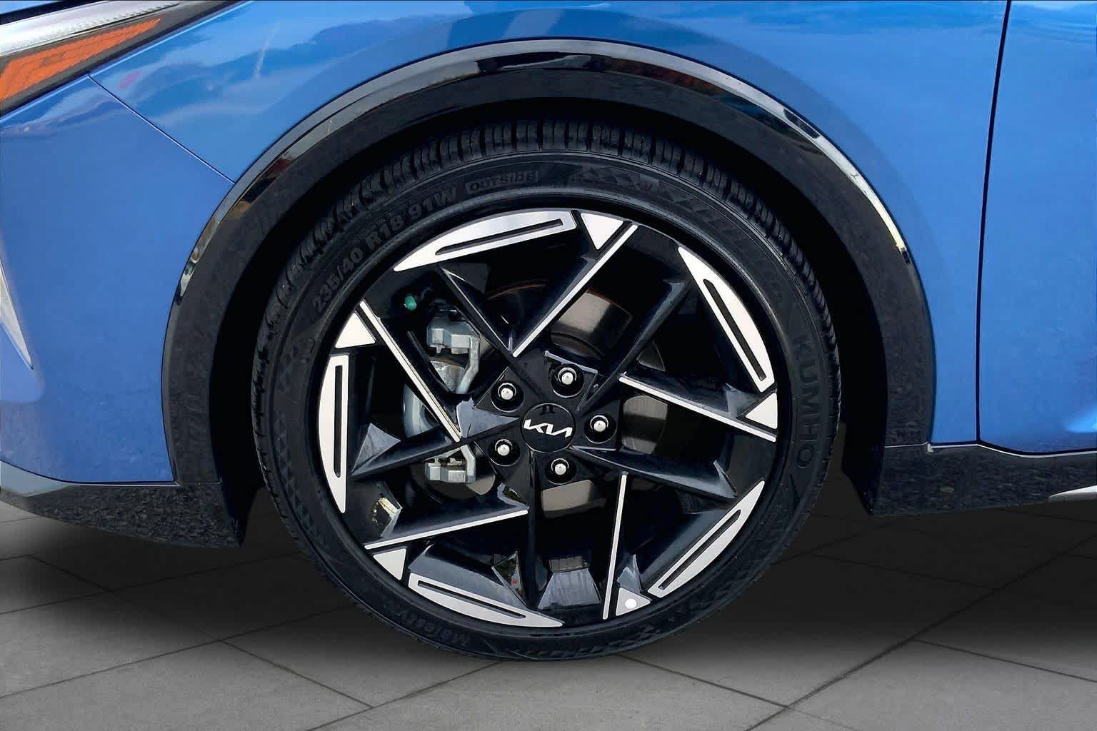 Used 2025 Kia K4 GT-Line w/ GT-Line Premium Package FWD image 9