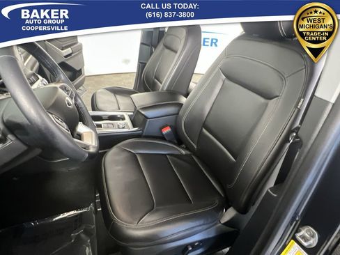 Used 2022 Ford Explorer XLT w/ Equipment Group 202A image 20