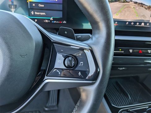 Used 2024 BMW 530i image 30