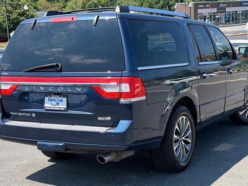 Used 2016 Lincoln Navigator L Select AWD/4WD image 6